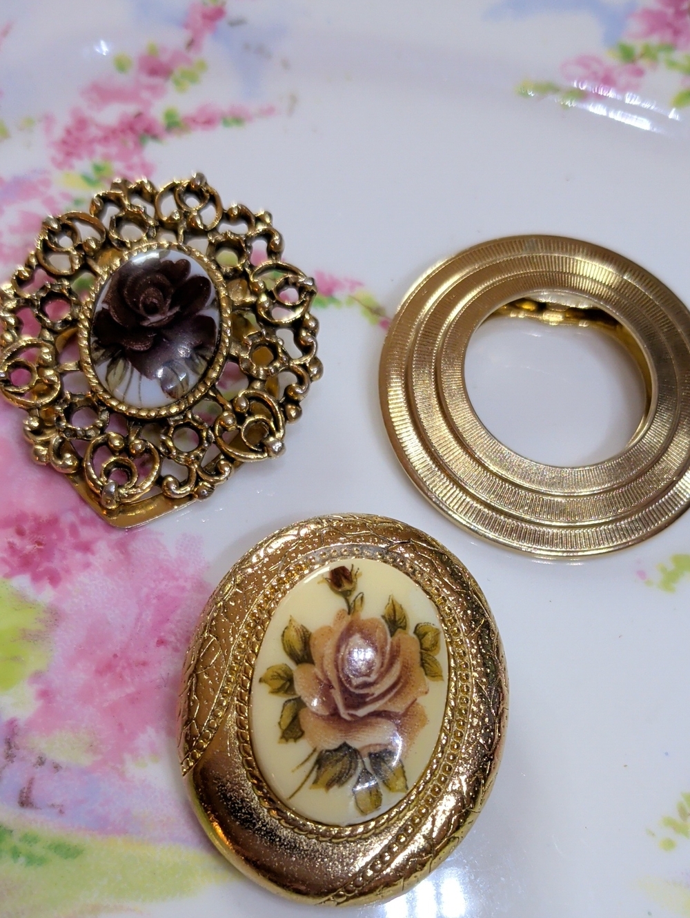 3 Vintage Scarf, Jacket, Sweatet Clips: 2 Cameos With Roses & Round Clip Bundle